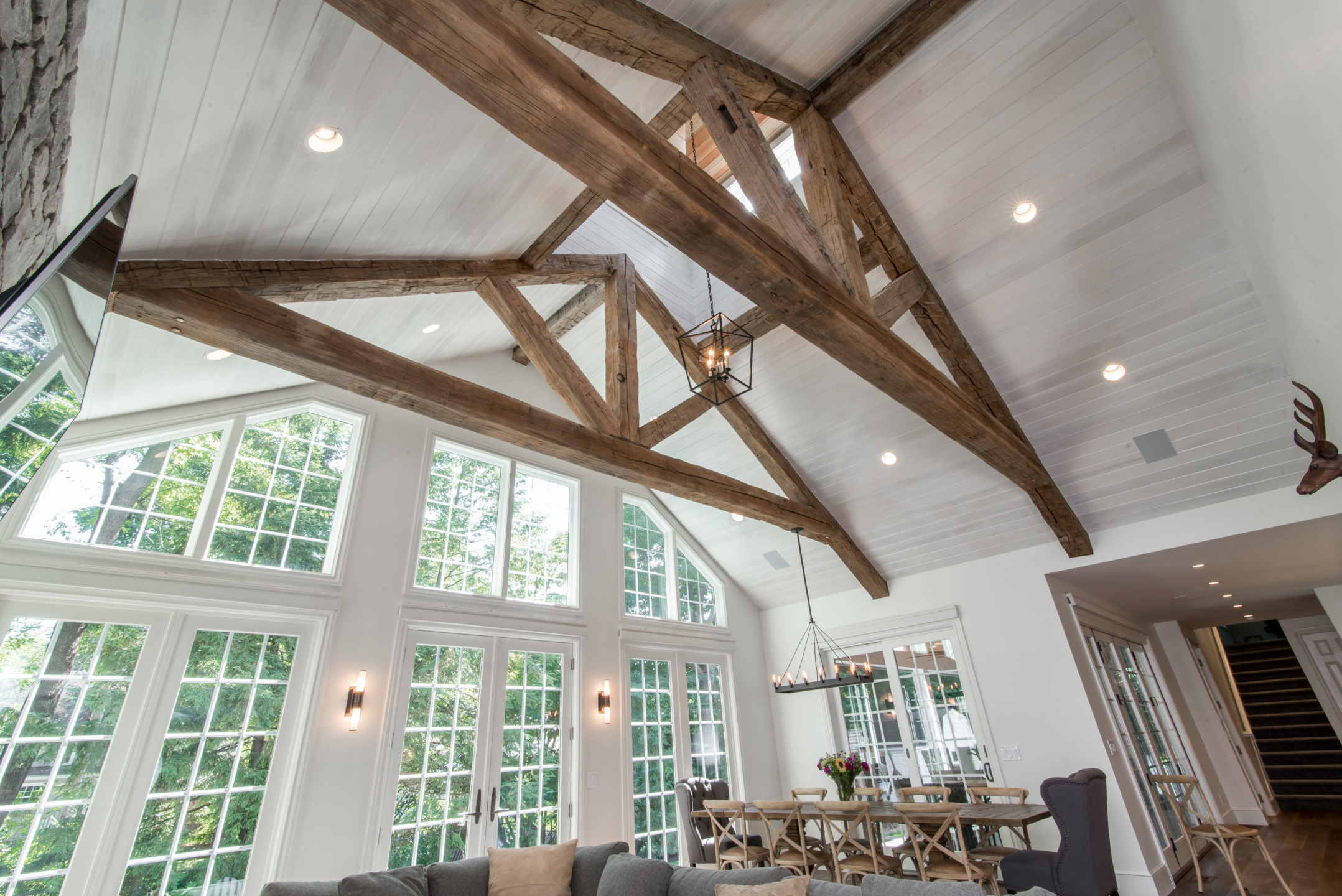 Evergreen_projects_bay_village_traditional_detail_interior_truss