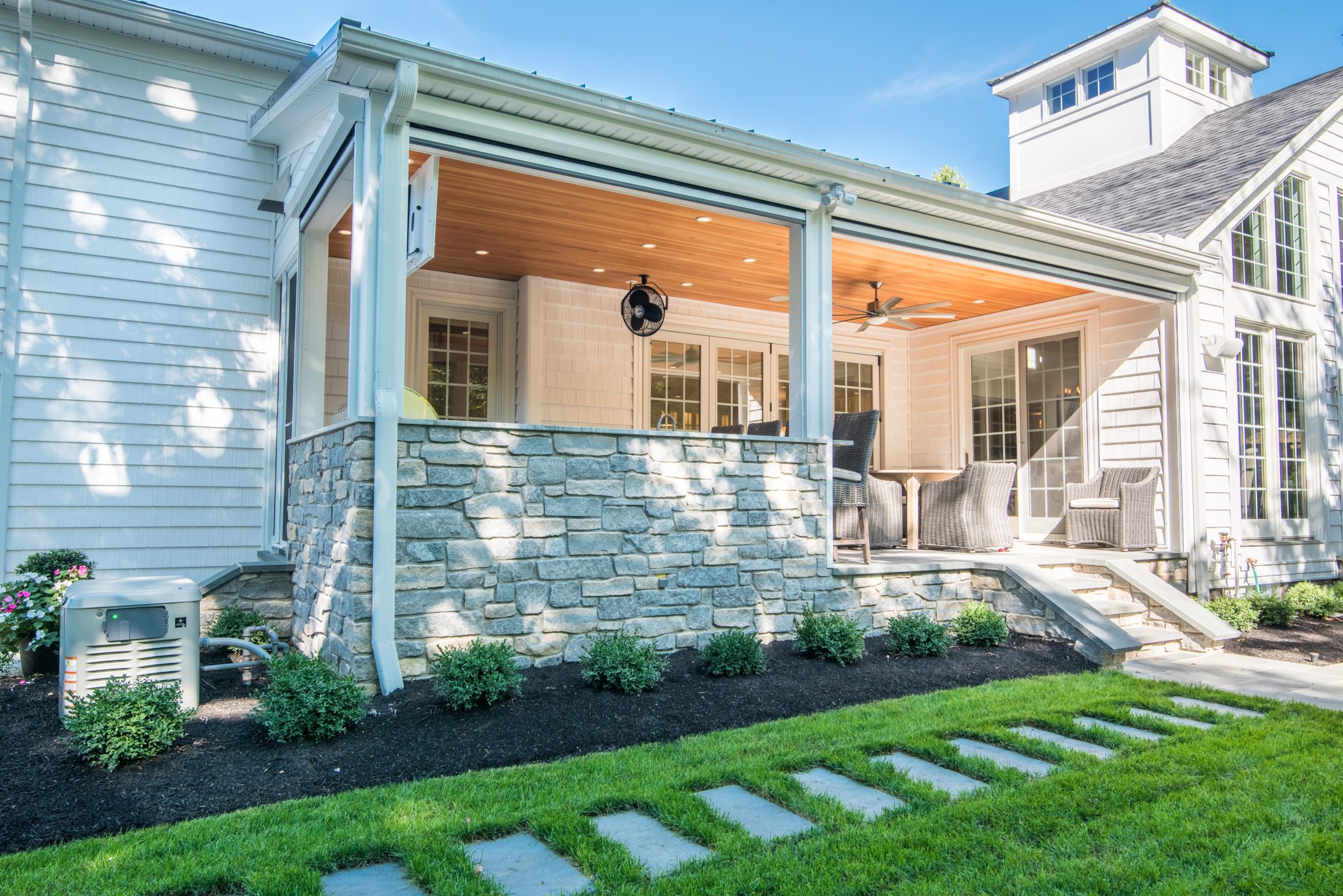 Evergreen_projects_bay_village_traditional_ext_front_wide_2