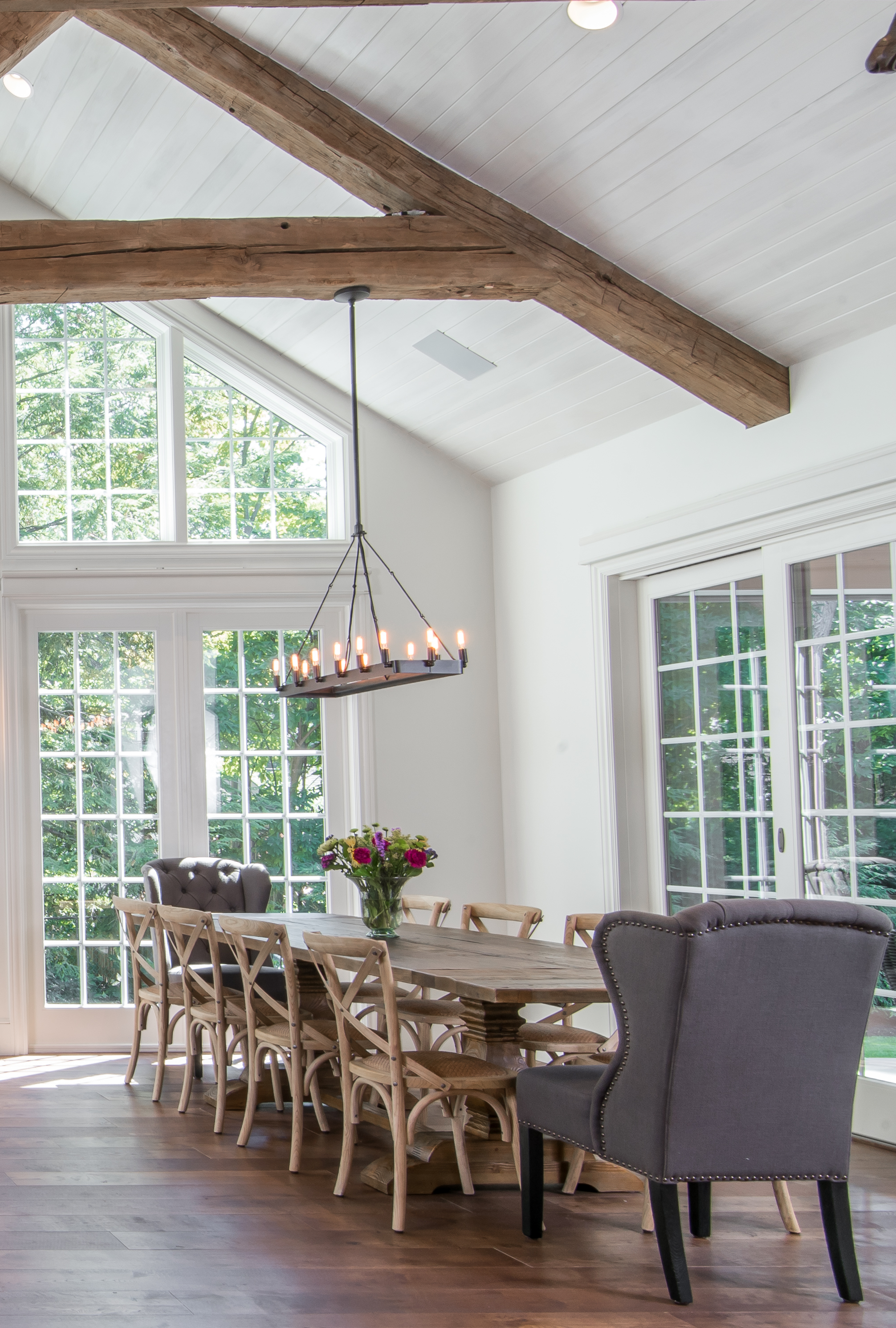 Evergreen_projects_bay_village_traditional_interior_LR_living_room_DR_dining_room_FEATURED