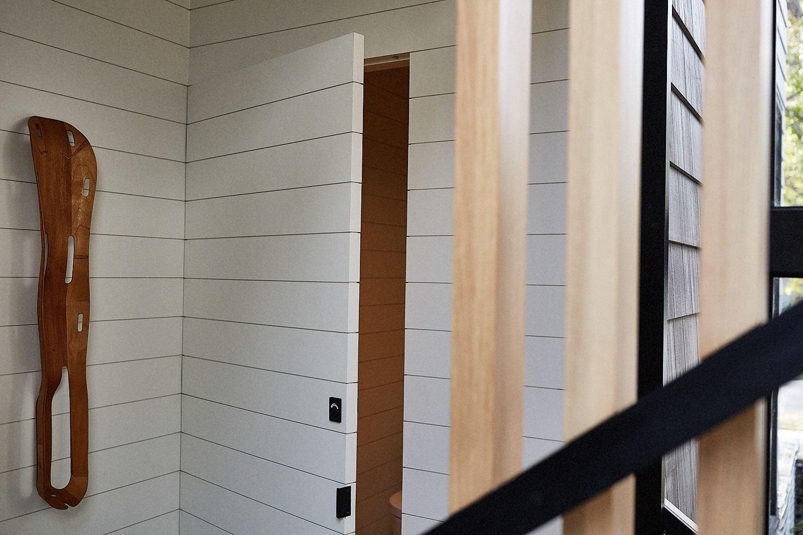 evergreen-portfolio-danish-modern-shingle-home-exterior-details