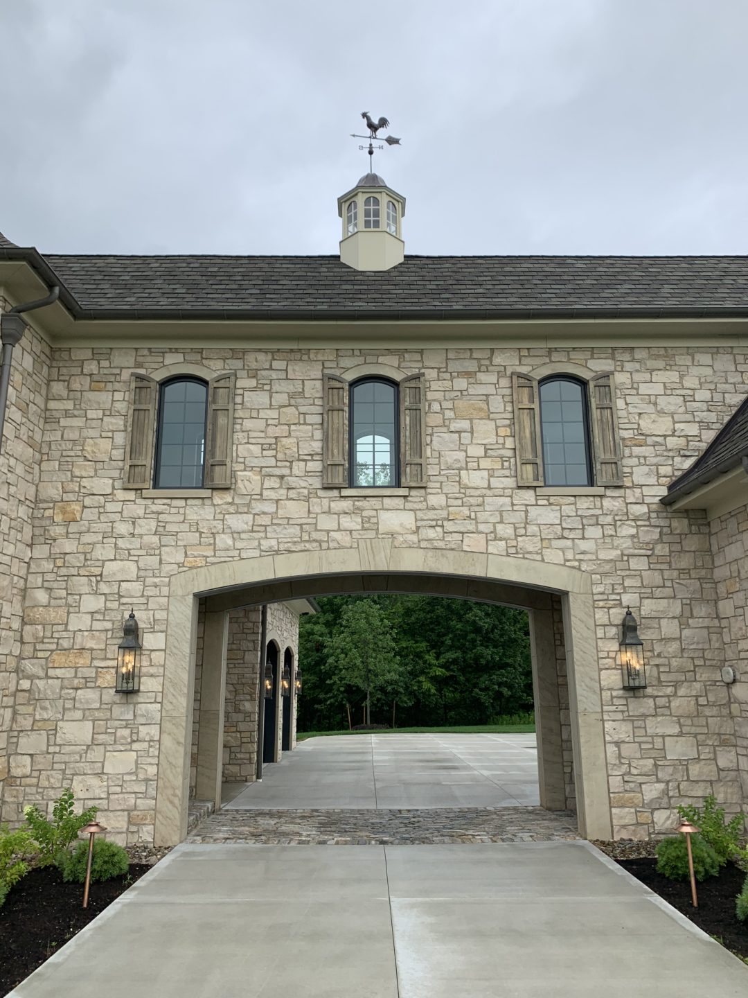 evergreen-portfolio-hinckley-french-country-estate-exterior-walkway