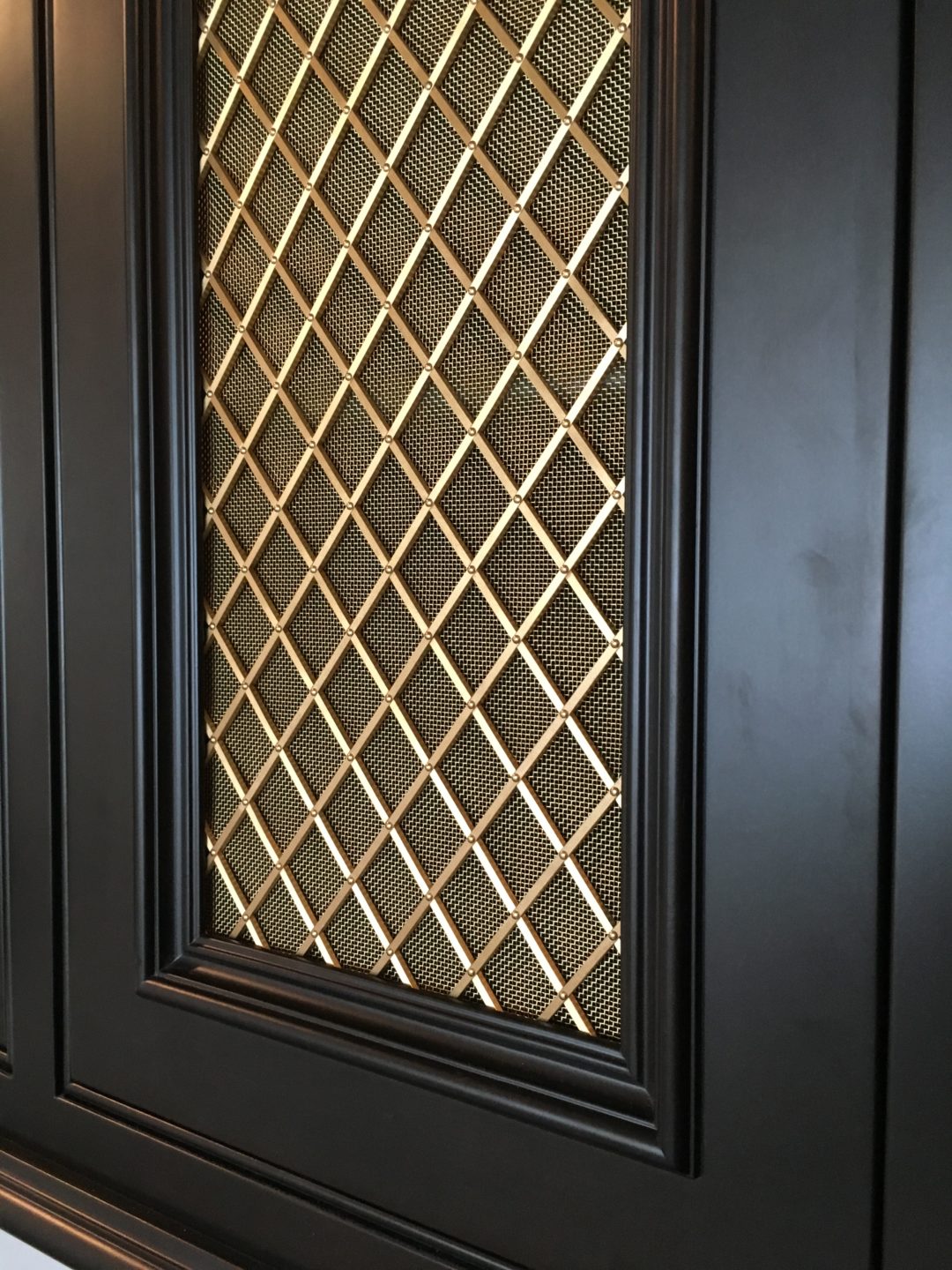 evergreen-portfolio-hinckley-french-country-estate-interior-cabinet-details