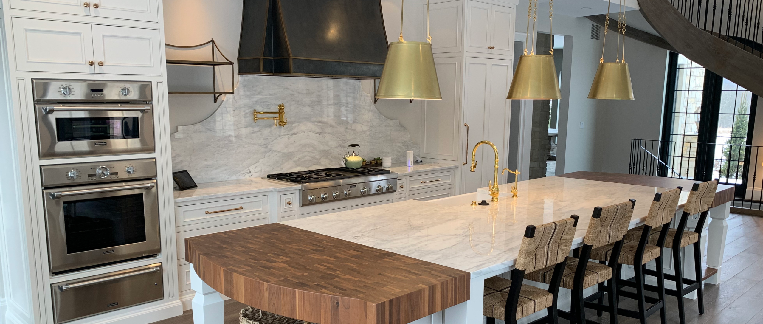 evergreen-portfolio-hinckley-french-country-estate-interior-kitchen-wide-2-BANNER