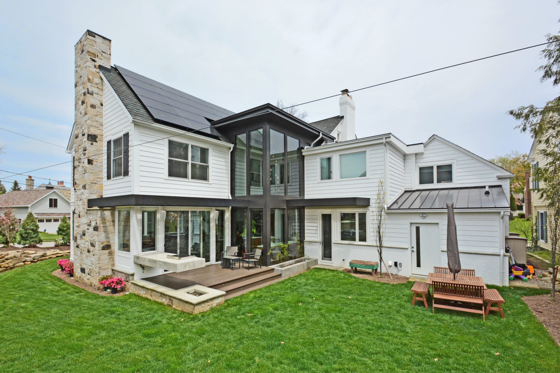 evergreen-portfolio-kensington-modern-revival-exterior-back-house