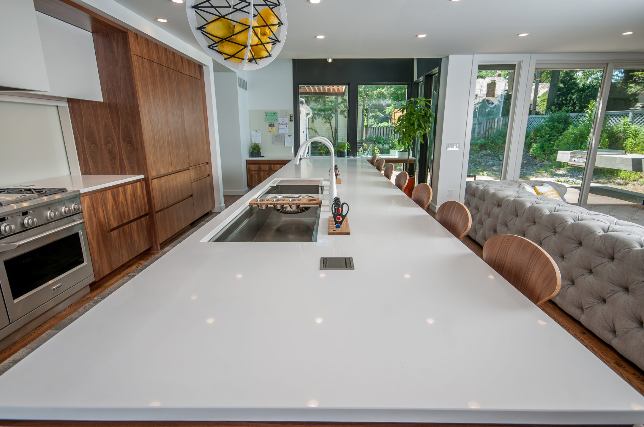 evergreen-portfolio-kensington-modern-revival-interior-kitchen-island-details