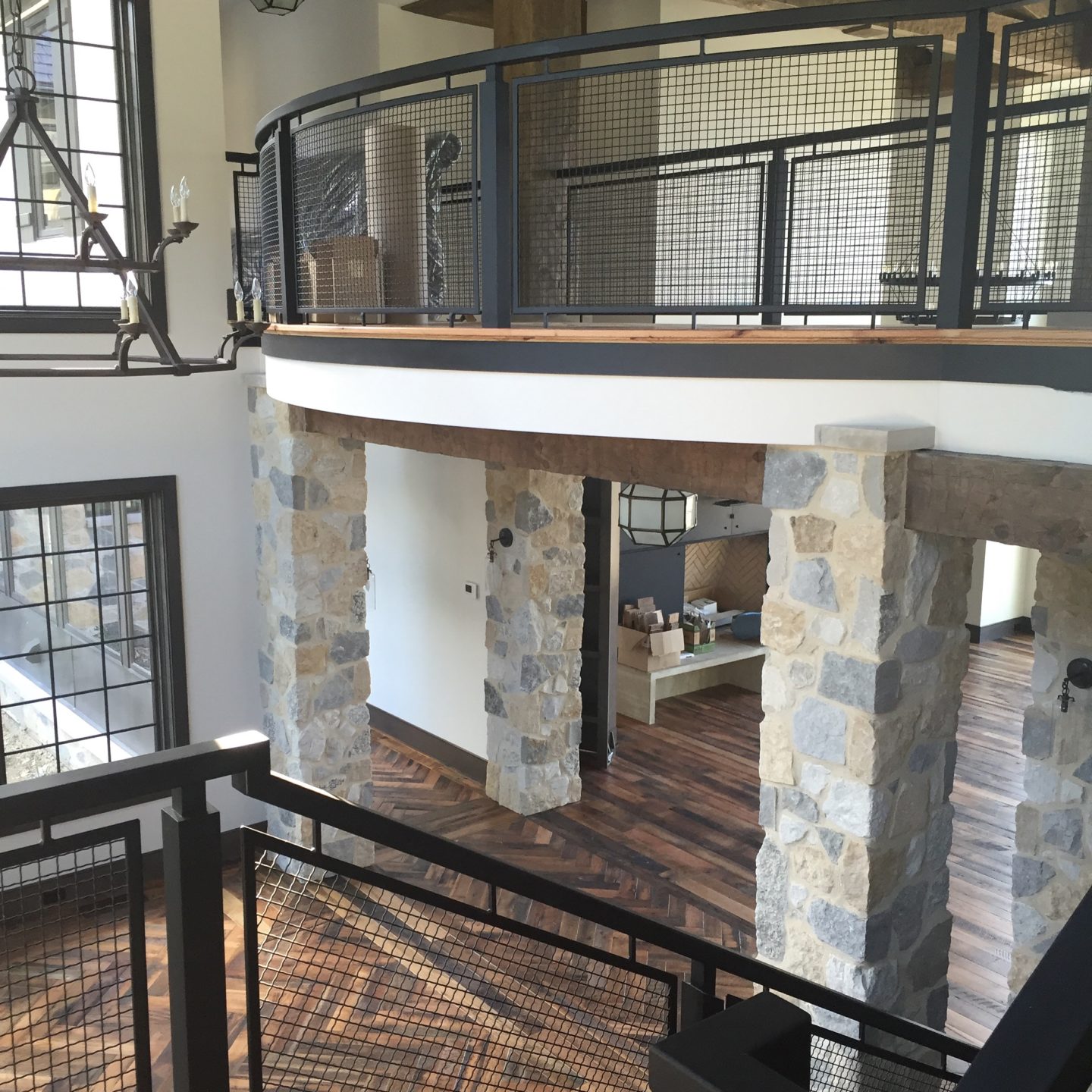 evergreen-portfolio-lakewood-french-country-tudor-interior-balcony