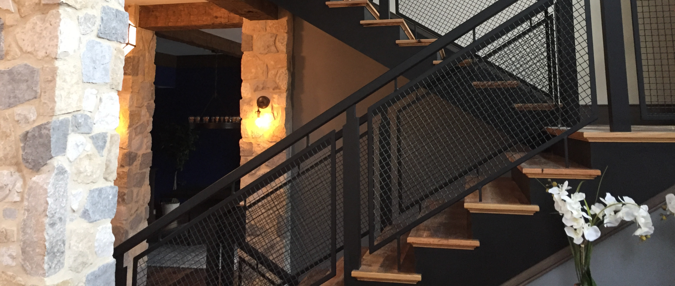 evergreen-portfolio-lakewood-french-country-tudor-interior-staircase-side-BANNER