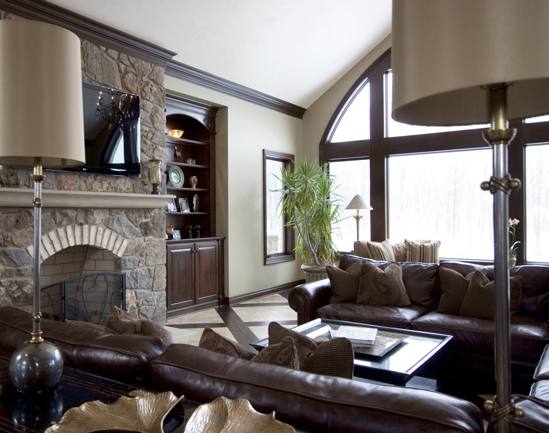 evergreen-portfolio-strongsville-estate-interior-great-room