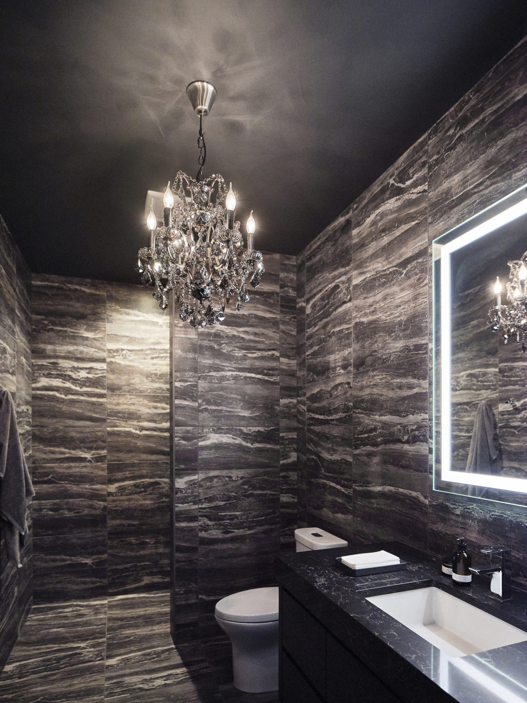 Moreland-Hills-Modern-Evergreen-Homes-Ohio-Bathroom