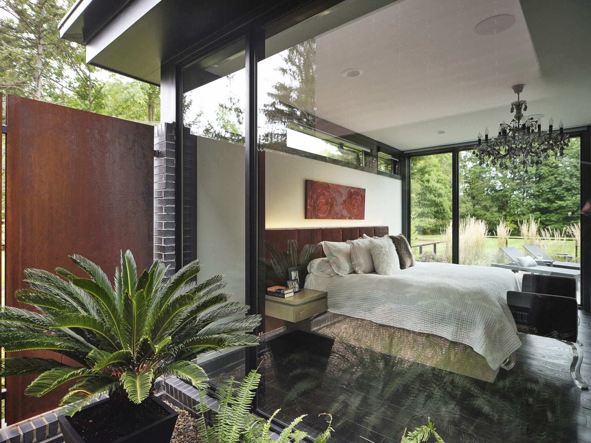 Moreland-Hills-Modern-Evergreen-Homes-Ohio-Bedroom-1